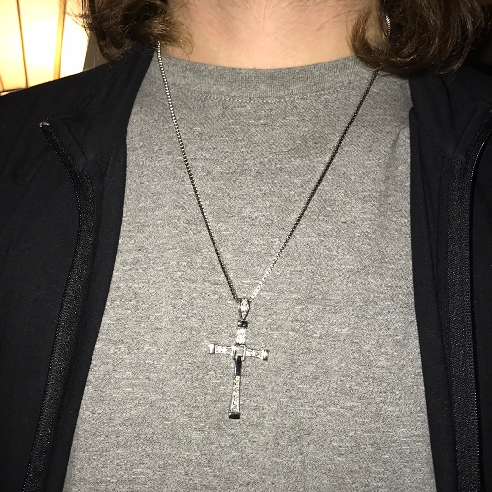Brand new, Titanium Cross w/diamond accent chain